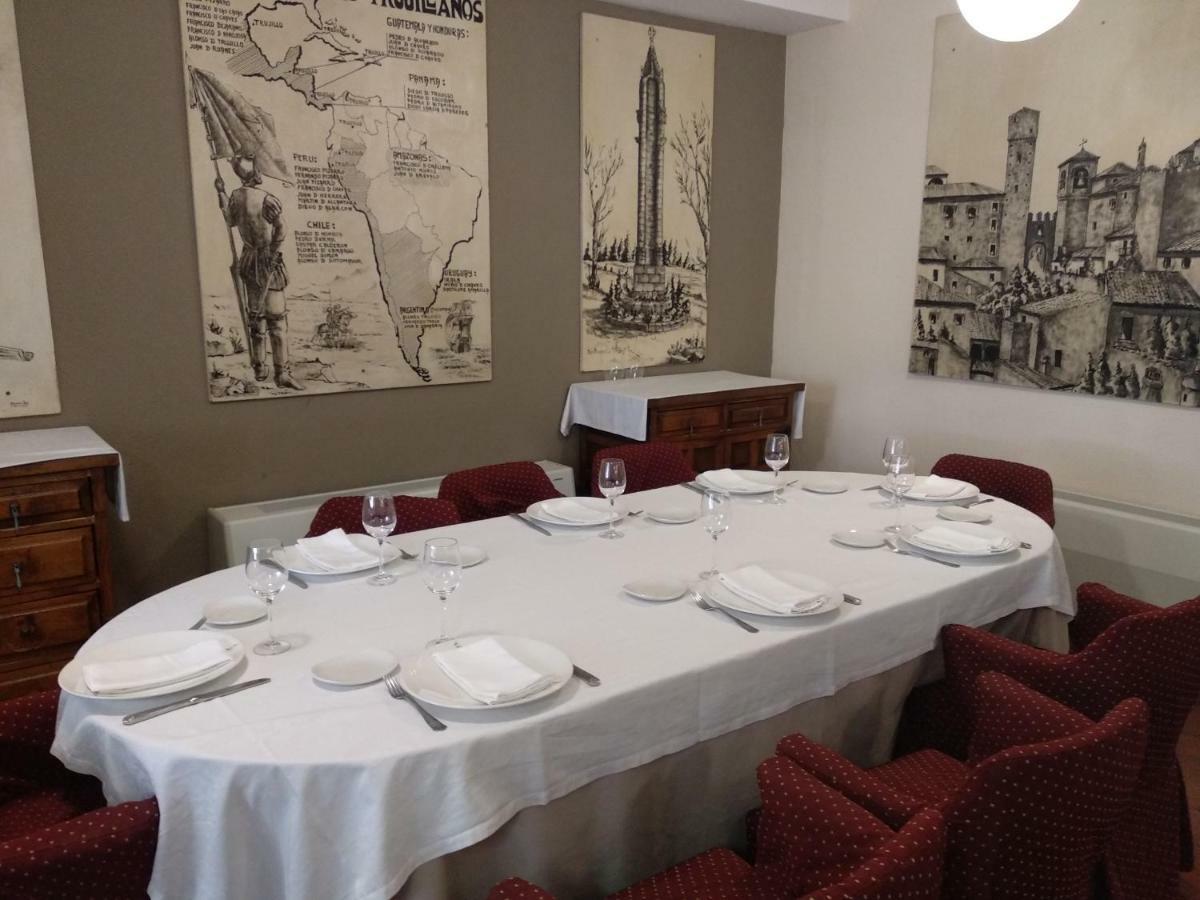 טרוחיו Hotel Las Cigueenas מראה חיצוני תמונה