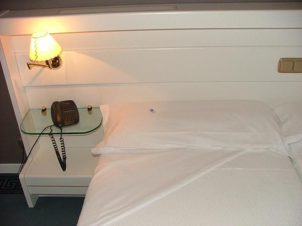 טרוחיו Hotel Las Cigueenas מראה חיצוני תמונה
